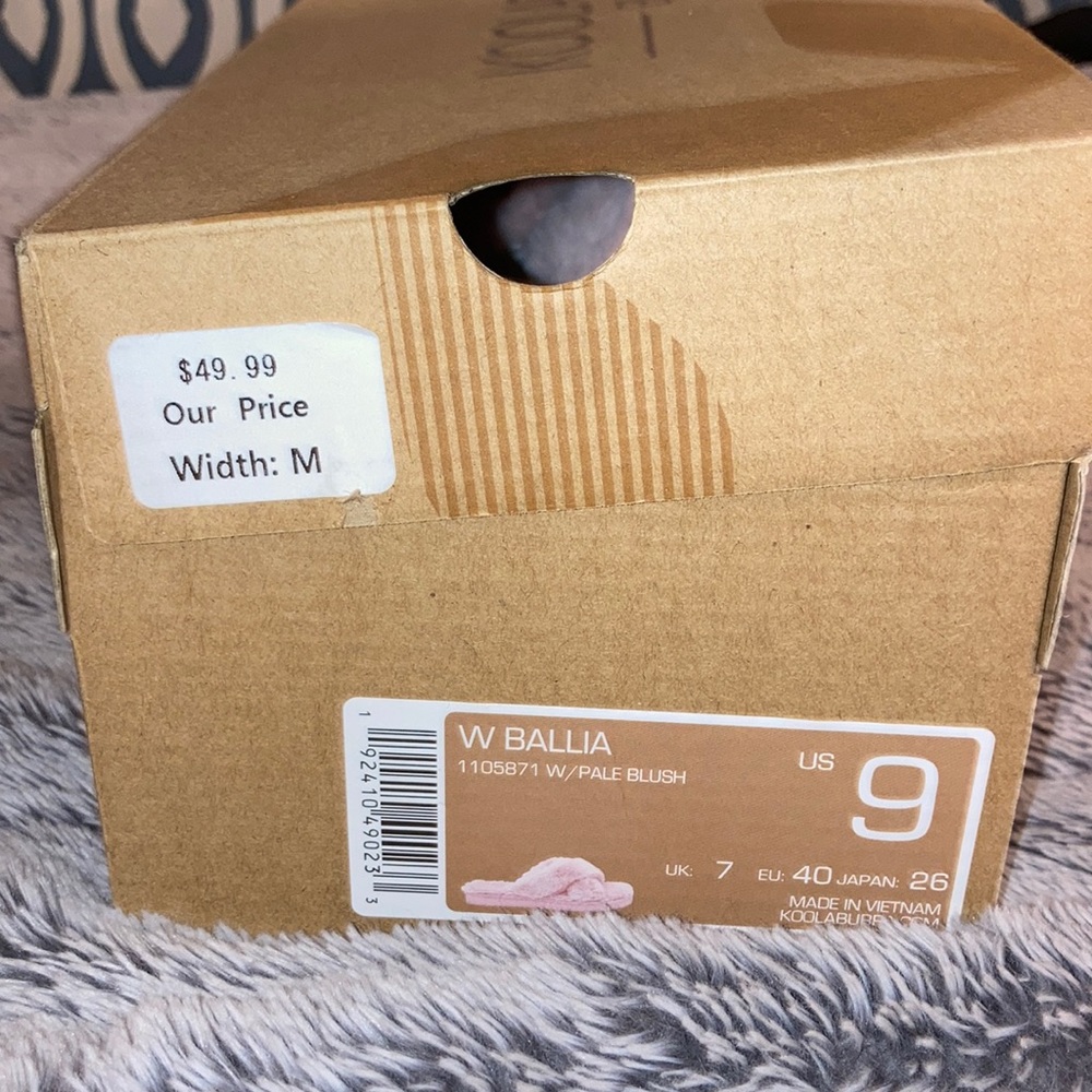 Ugg size 9